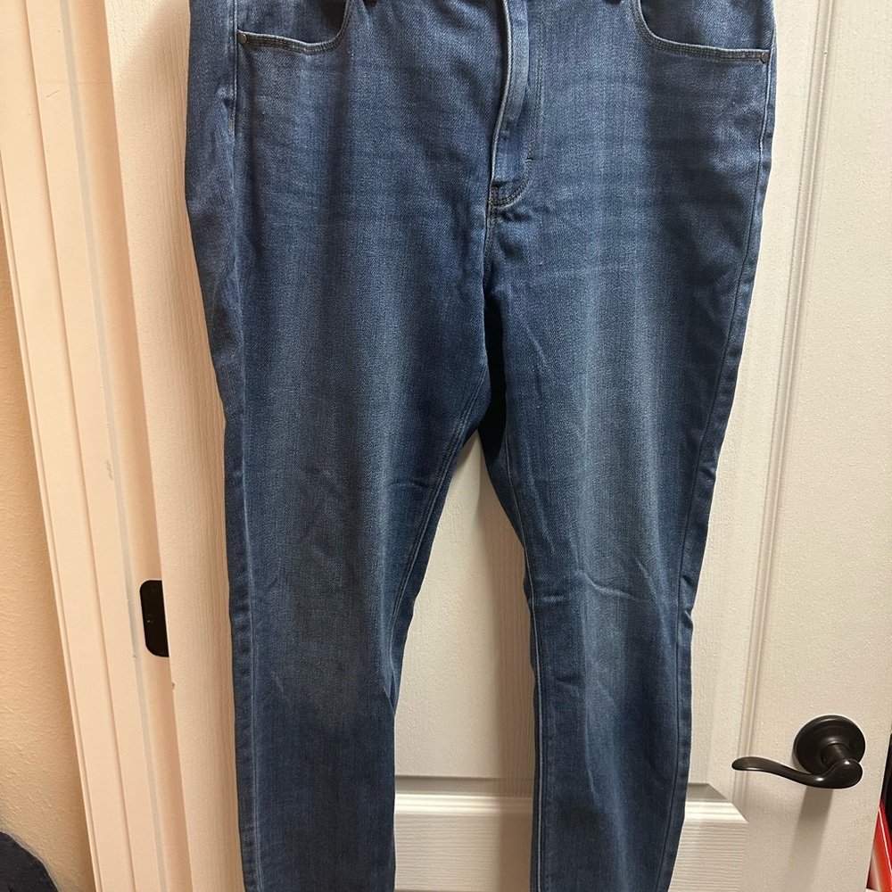 White House Black Market woman Blue Jeans size 14/ NWOT 751